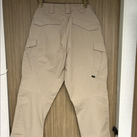 5.11 women Tactical pants - Picture 3 of 3